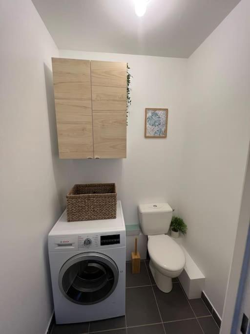 Cosy Penthouse - Large Balconies With Views - 5Min Disneyland Σερί Εξωτερικό φωτογραφία