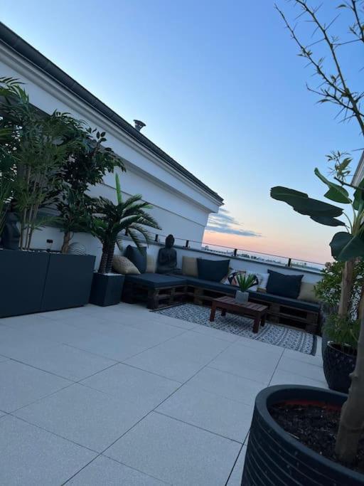 Cosy Penthouse - Large Balconies With Views - 5Min Disneyland Σερί Εξωτερικό φωτογραφία